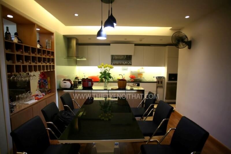 Thiết kế bàn ăn gọn gàng với sáu ghế Garce màu đen ấn tượng Mẫu nội thất chung cư đẹp
